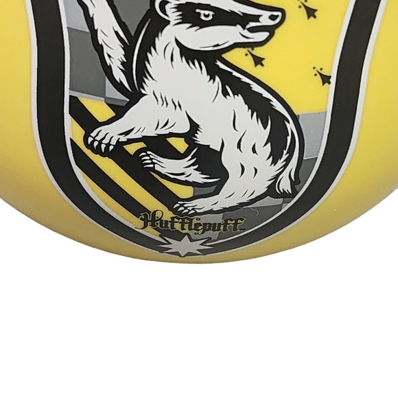 Harry Potter Hufflepuff Cup - Picture 6 of 10